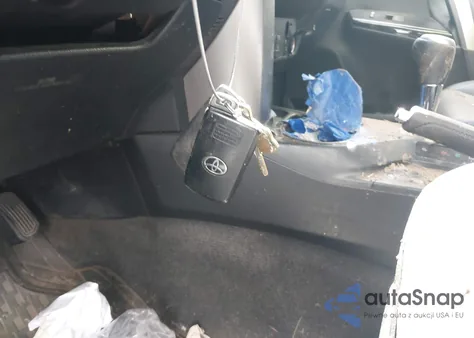 2017 Toyota Rav4 Hybrid Limited z USA, uszkodzony, nr VIN JTMDJREV7HD068386